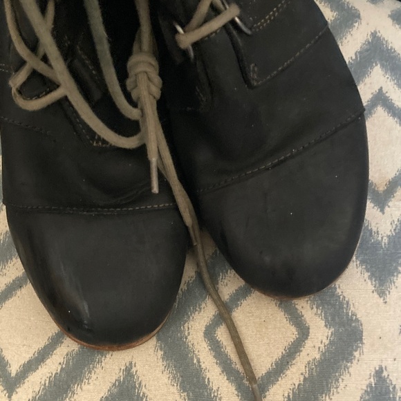 Sorel Stylish Black Boots 10 - Picture 2 of 5